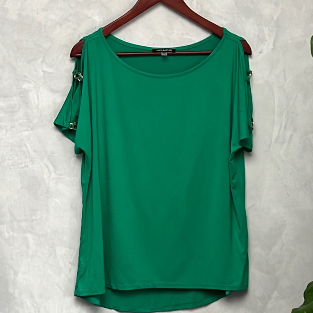 NWOT Cable & Gauge Green Cold Shoulder Top, Size M